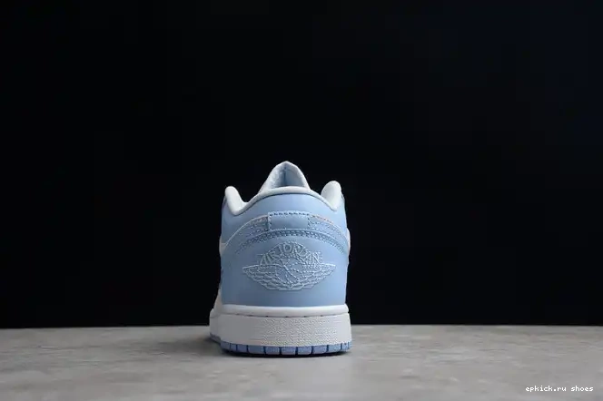 Cheap Blue University DC0774-050 Low Jordan (W) 1 0516